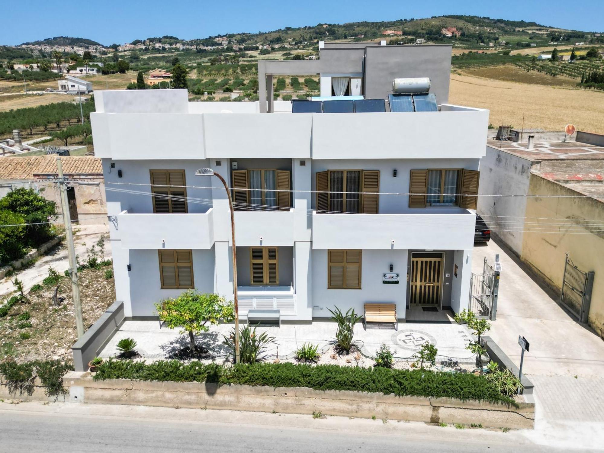 B&B Profumi Di Sicilia Valderice Eksteriør bilde
